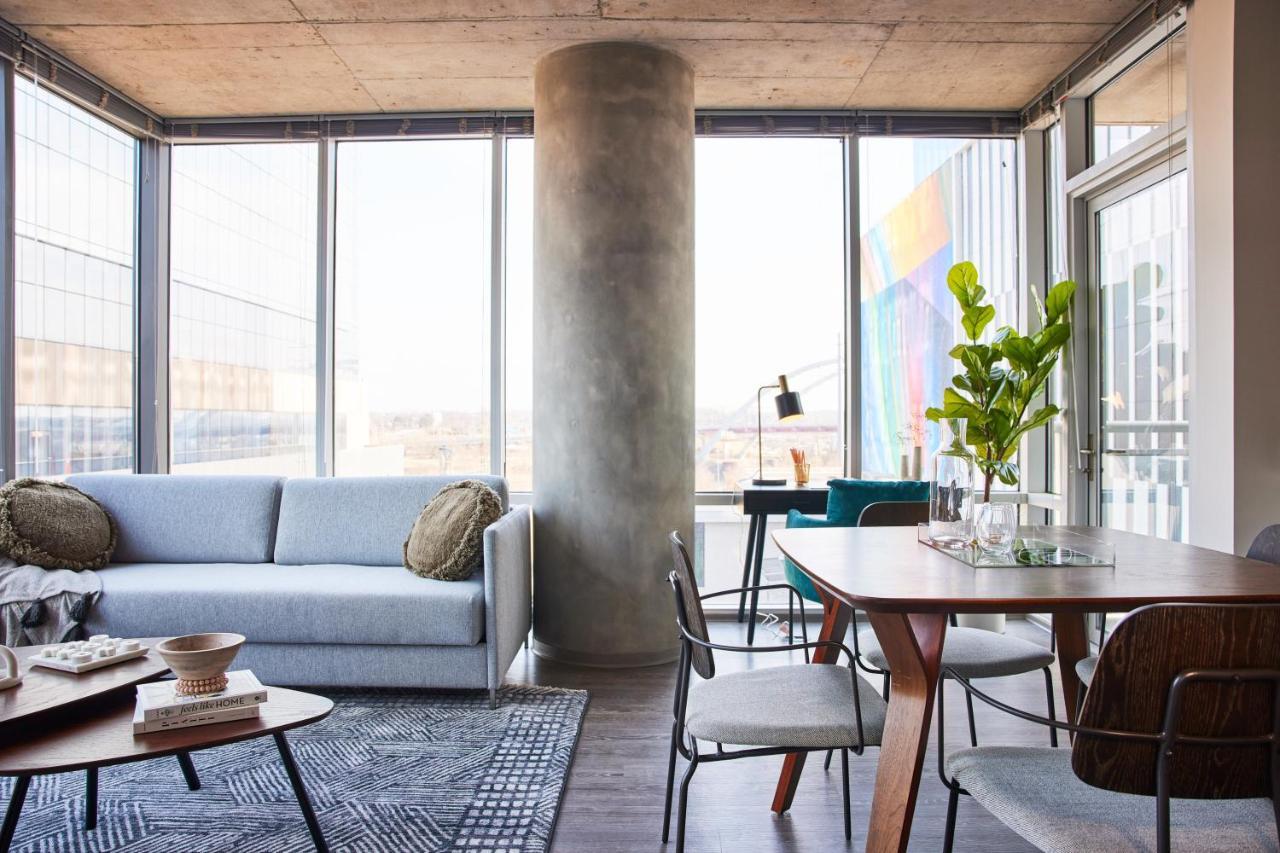 Placemakr Premier Sobro ナッシュビル エクステリア 写真 The interior of a typical apartment at The Standard East Village