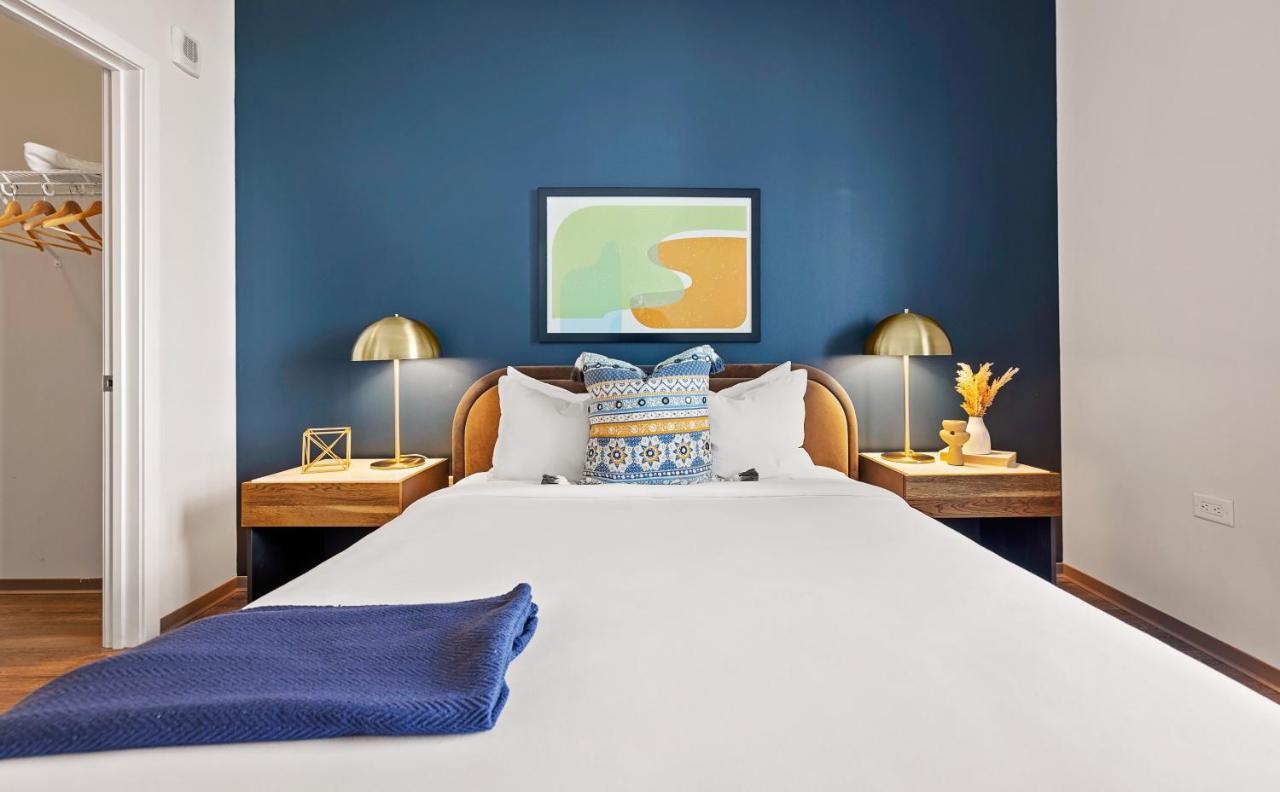 Placemakr Premier Sobro ナッシュビル エクステリア 写真 A bedroom at the Hotel Zags