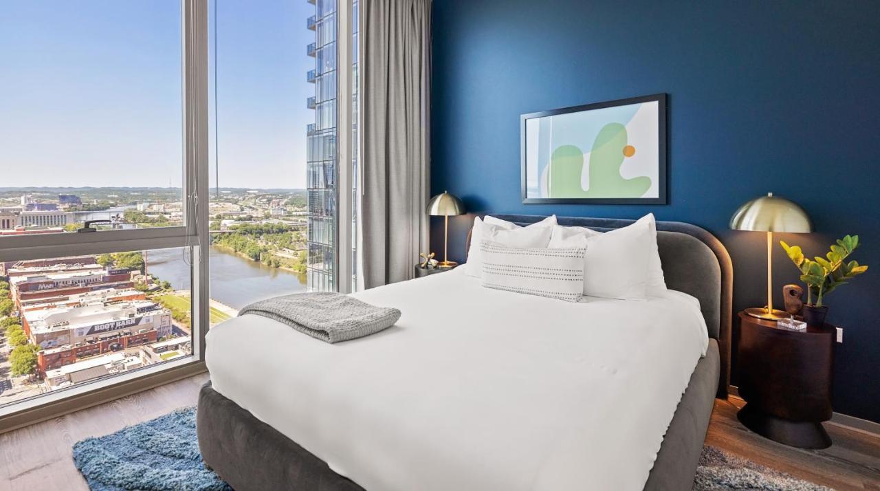 Placemakr Premier Sobro ナッシュビル エクステリア 写真 A bedroom at the River Hotel