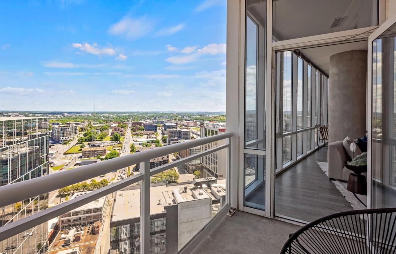 Placemakr Premier Sobro ナッシュビル エクステリア 写真 View from a balcony